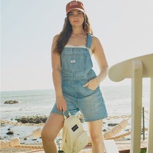 Levi’s short overalls
